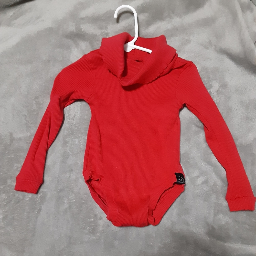 🎉3/$25🎉   Sweater leo